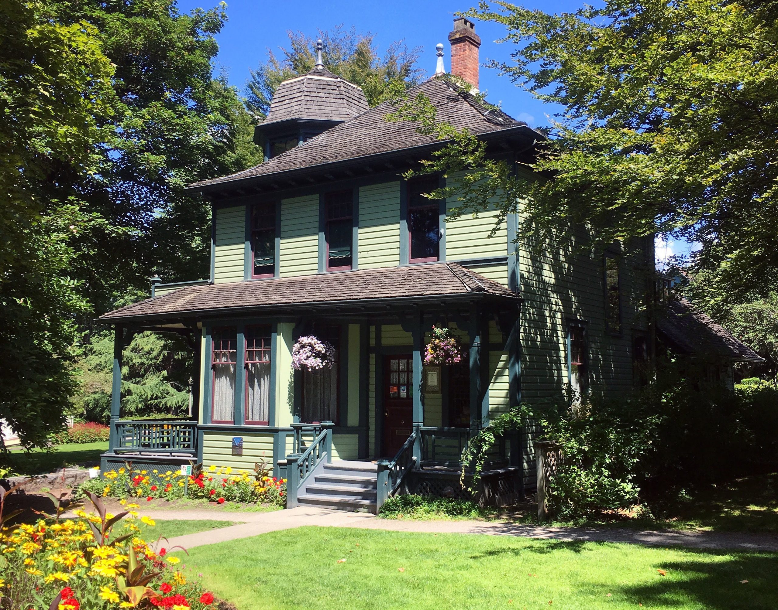 Image of the Roedde House Museam in the West End